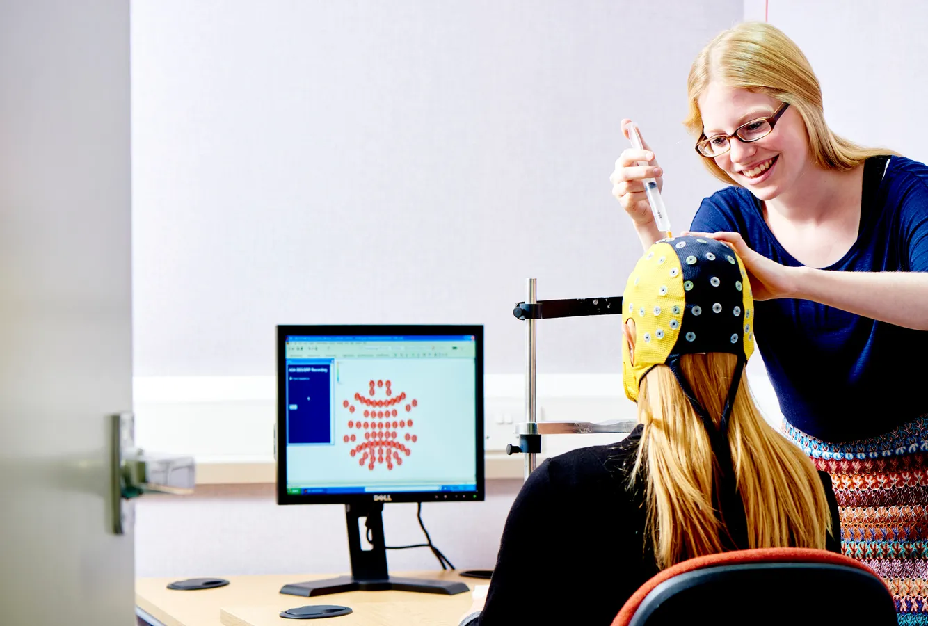 Woman conducting a Postgraduate Psychology experiment