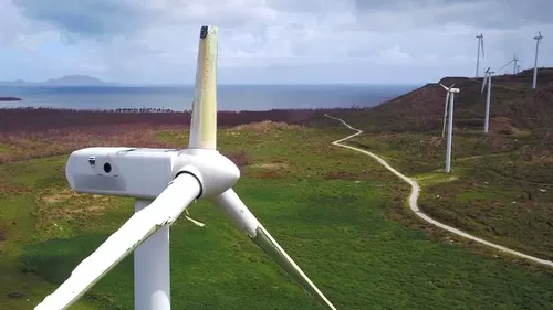 Wind turbine survives in hurricane