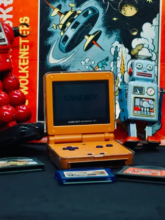 computer gaming images courtesy of Trin Wa on unsplash