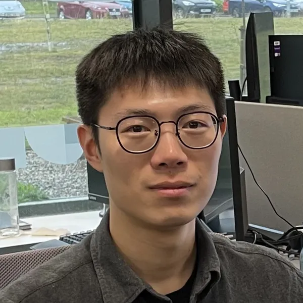 A headshot of Junjie Shentu