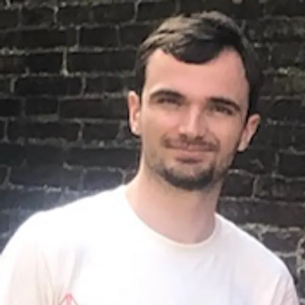 A headshot of Nathan Bentley