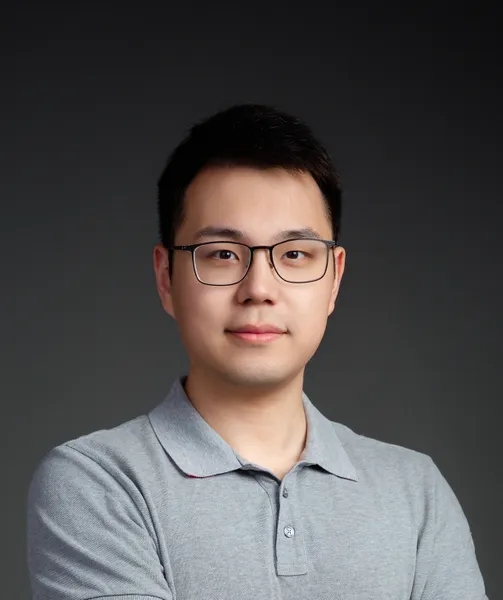 Chenguang Liu