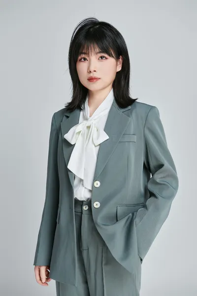 Huijun Tang