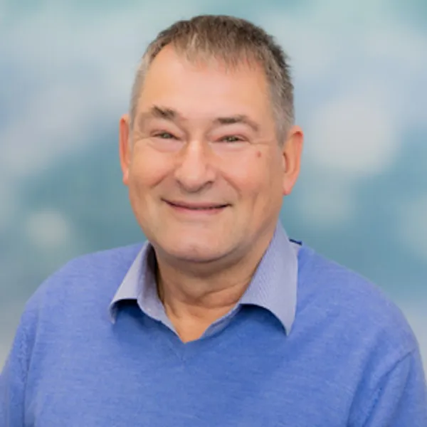 Headshot of Peter Hatton