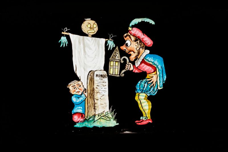 A magic lantern slipping slide entitled 'Graveyard Ghost', made by an unknown artist in the 19th century.