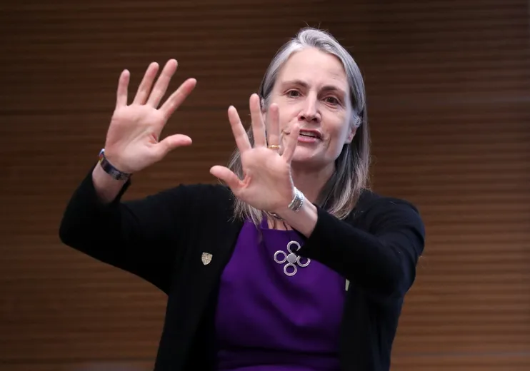 Dr Fiona Hill speaking in front of an audience