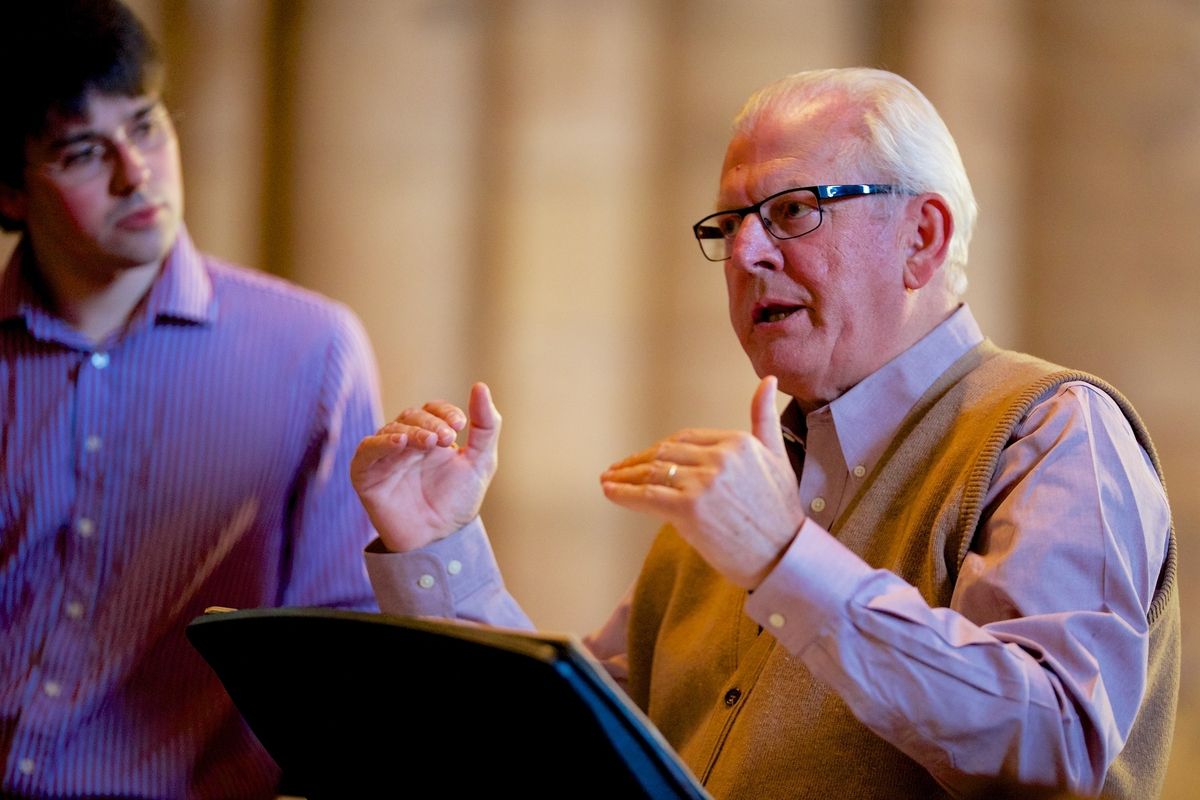 Sir Thomas Allen singing with students at Durham Cathedral