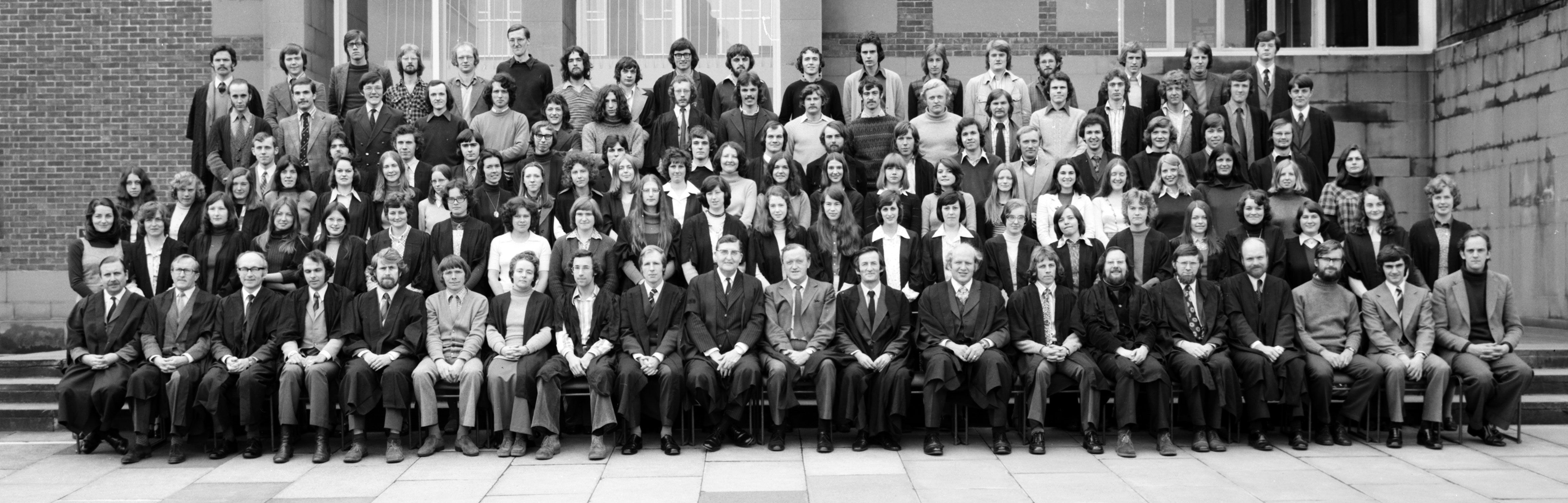 Geography Department Undergraduate Group photo from 1975