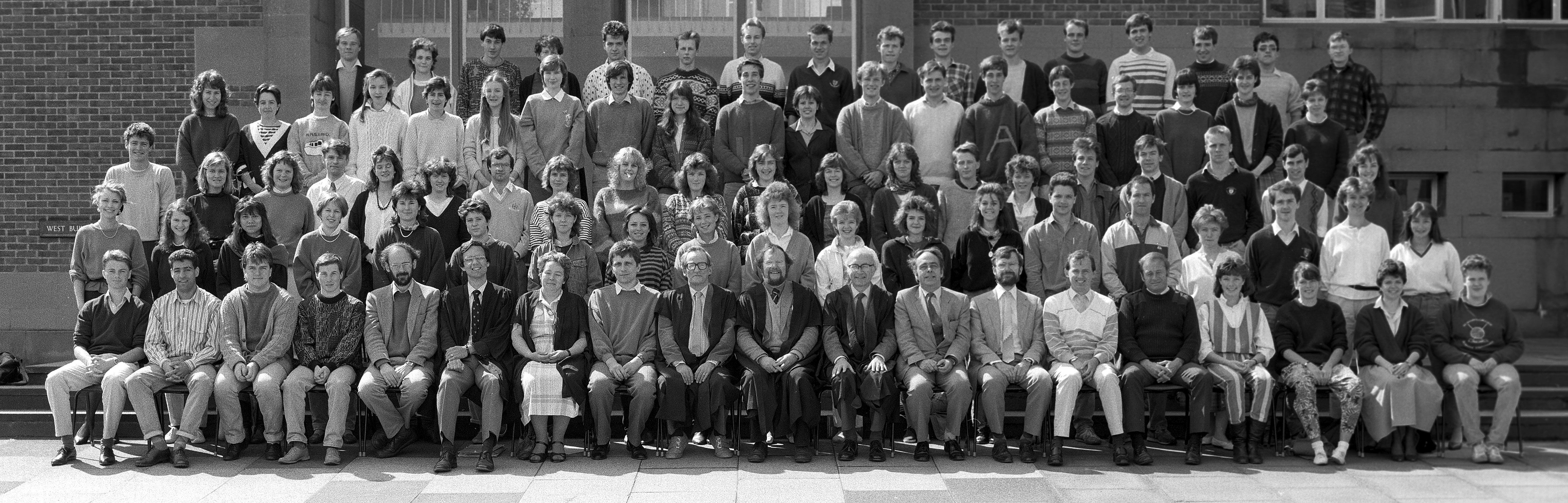 Geography Department Undergraduate Group photo from 1987