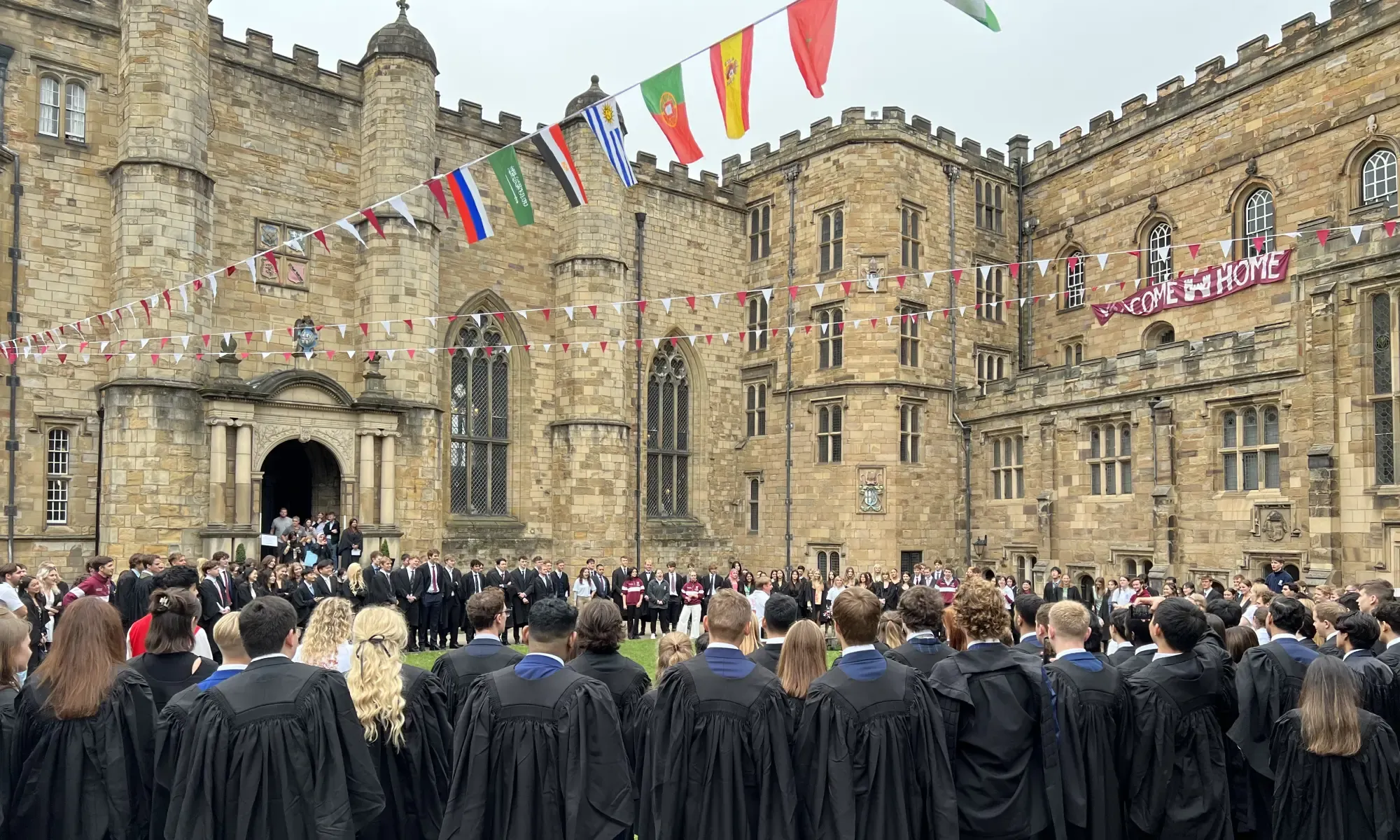 University College students celebrate with new students in Castle Courtyard