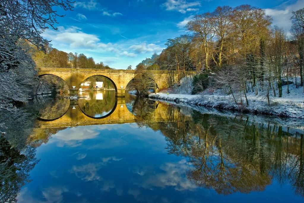 Prebends Bridge in a snowy, wintery Durham from afar